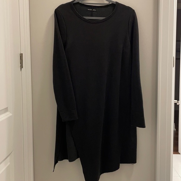 ZARA black asymmetrical hem long sleeve - Picture 1 of 3